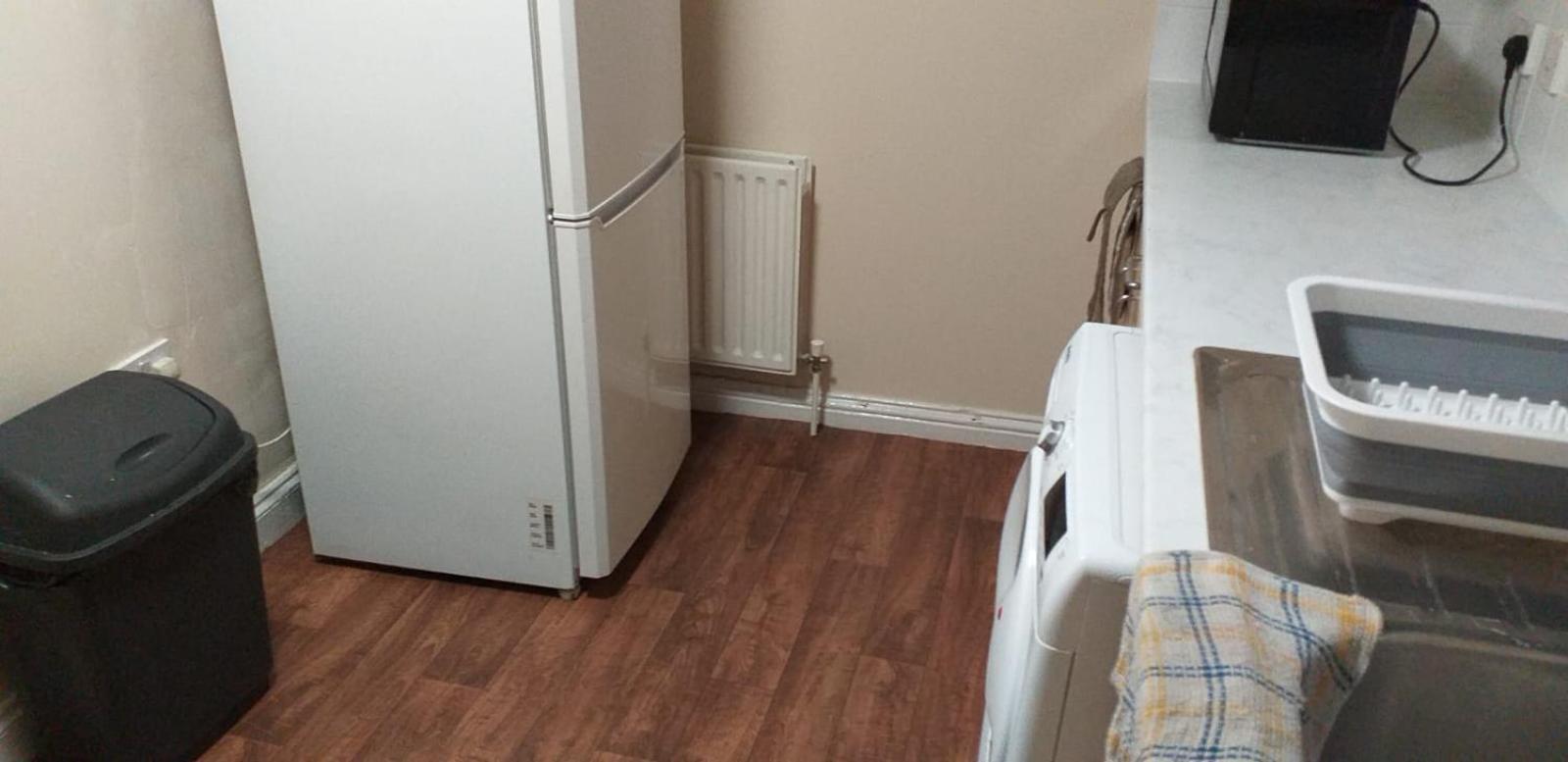 London Zone 2 Lovely 4 Bedroom Apartment - 3 Trowbridge Road Ngoại thất bức ảnh
